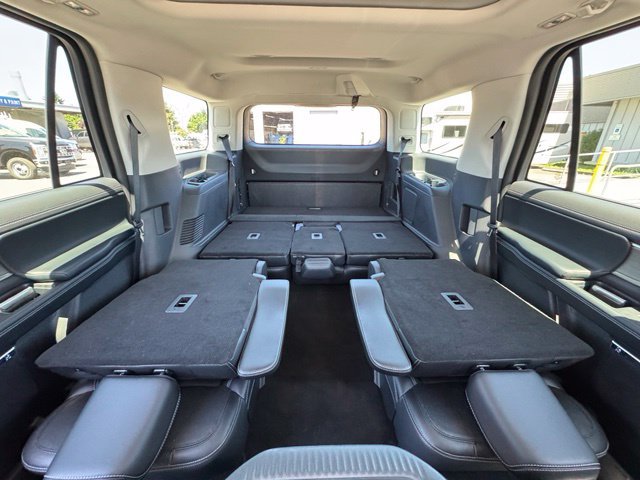Used 2025 Ford Expedition Platinum AWD/4WD image 45