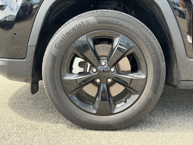 Used 2023 Jeep Cherokee Altitude Lux w/ Lux Elite Package AWD/4WD image 2
