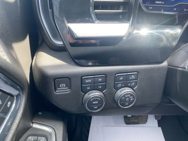Used 2024 Chevrolet Silverado 1500 LTZ w/ LTZ Premium Package AWD/4WD image 16