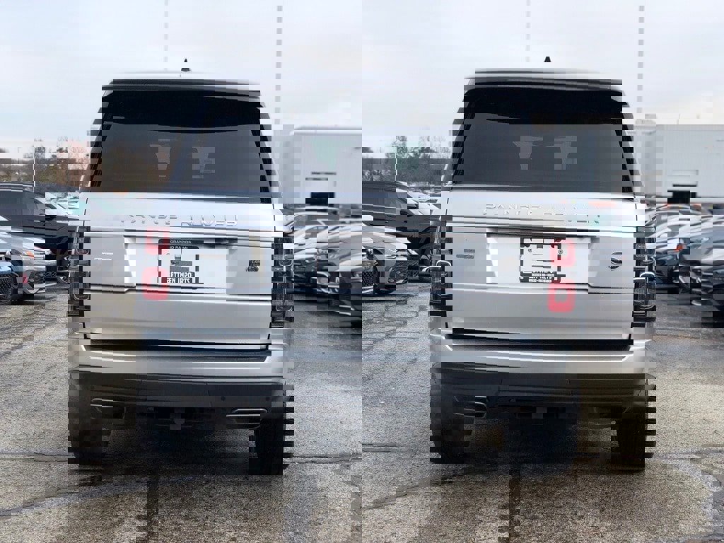 Used 2019 Land Rover Range Rover Long Wheelbase Autobiography image 5