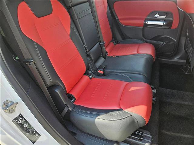 Used 2022 Mercedes-Benz GLB 35 AMG 4MATIC image 18