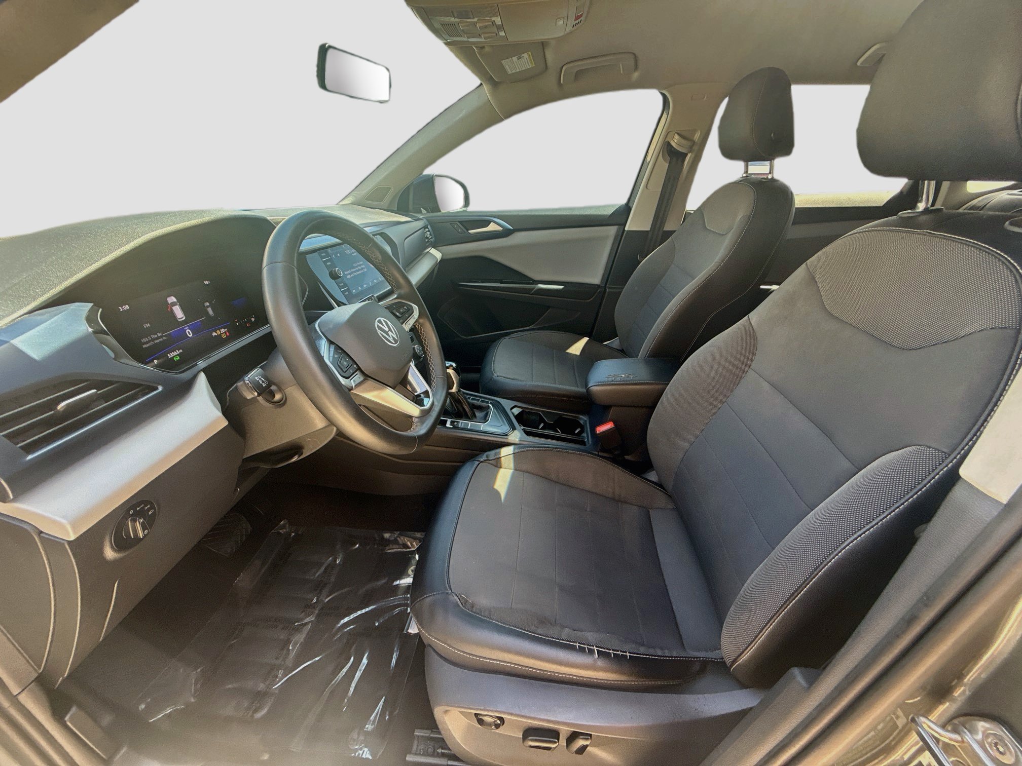 Used 2022 Volkswagen Taos SE FWD image 18
