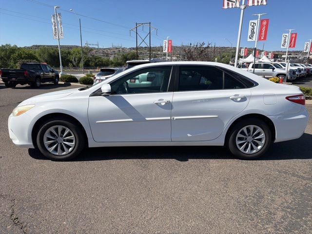 Used 2016 Toyota Camry LE FWD image 4