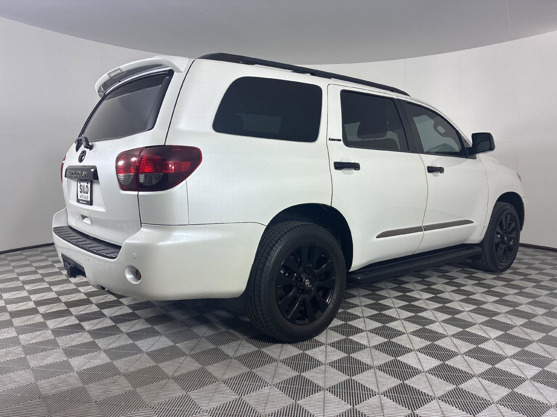 Used 2021 Toyota Sequoia Nightshade image 7