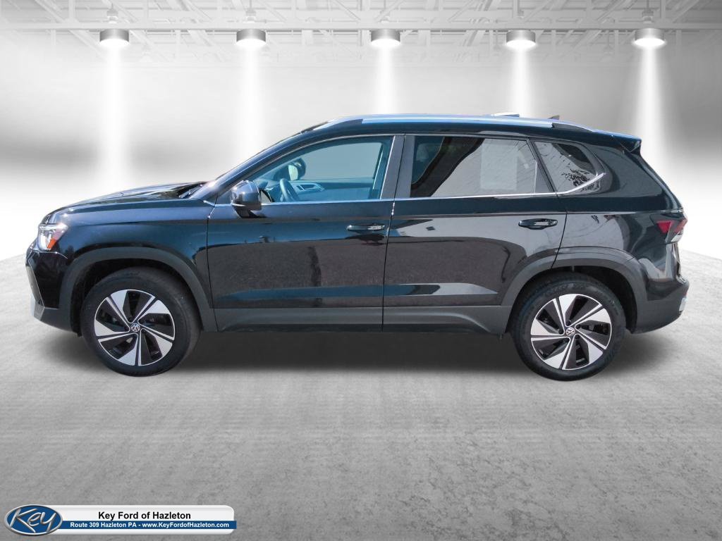 Used 2026 Volkswagen Taos SE AWD/4WD image 7