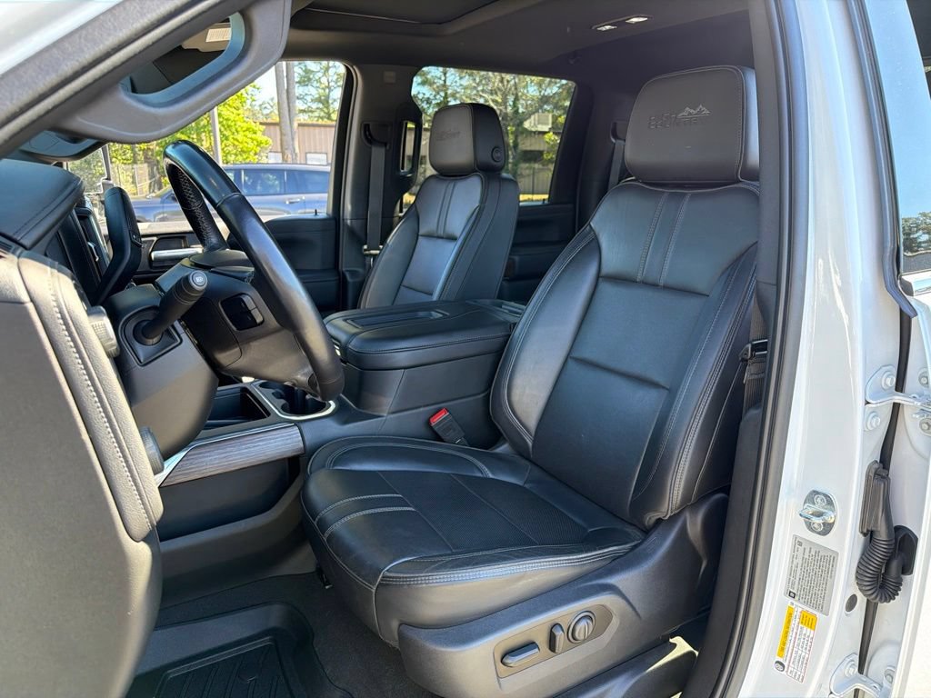 Used 2021 Chevrolet Silverado 3500 High Country w/ Z71 Off-Road Package AWD/4WD image 19