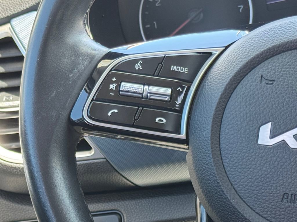 Used 2023 Kia Seltos S w/ Navigation Package FWD image 21