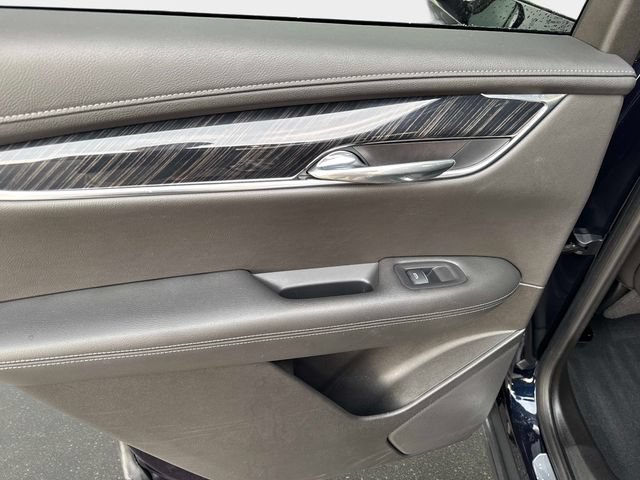 Used 2022 Cadillac XT6 Premium Luxury FWD image 11