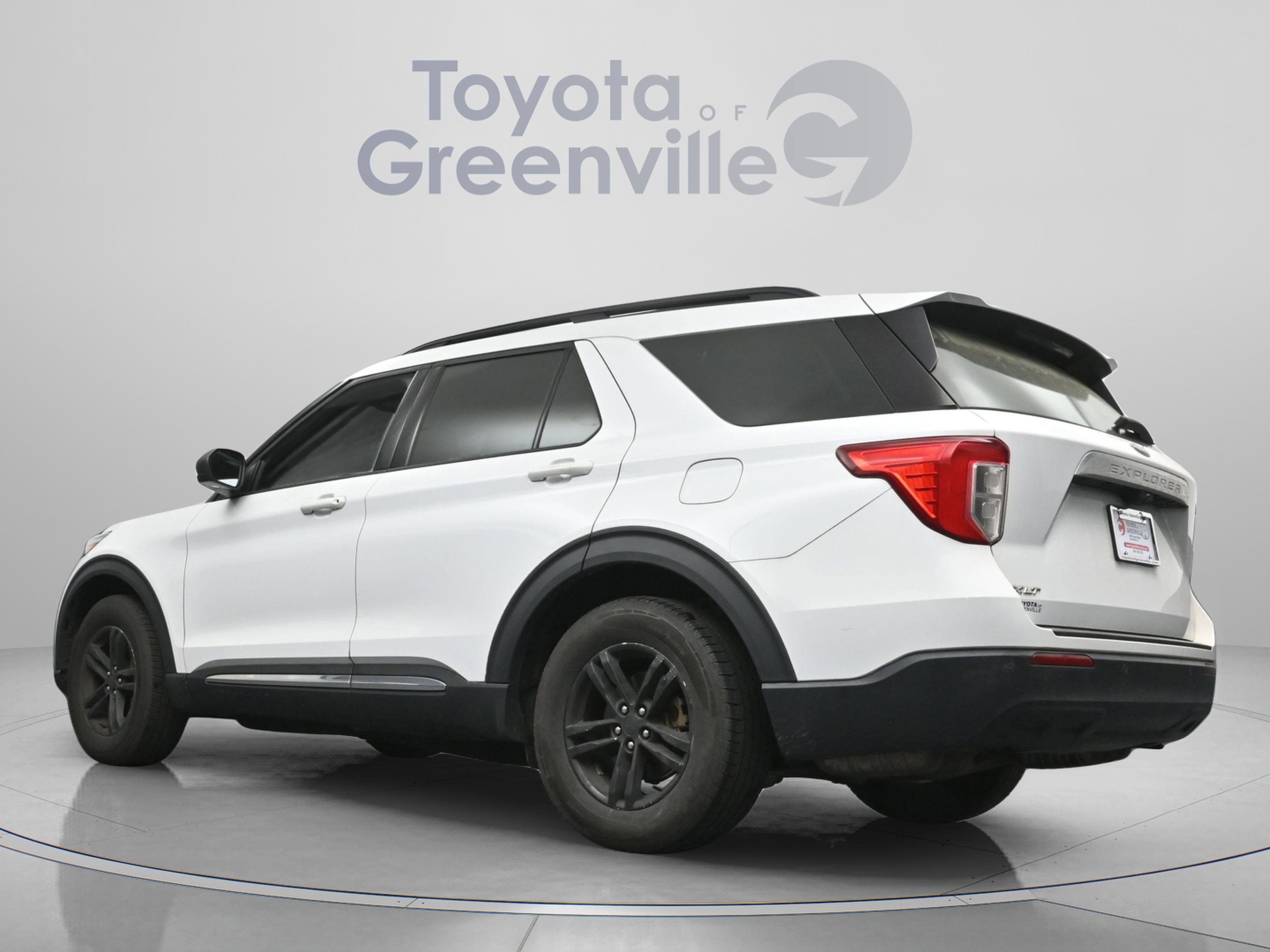 Used 2020 Ford Explorer XLT image 7