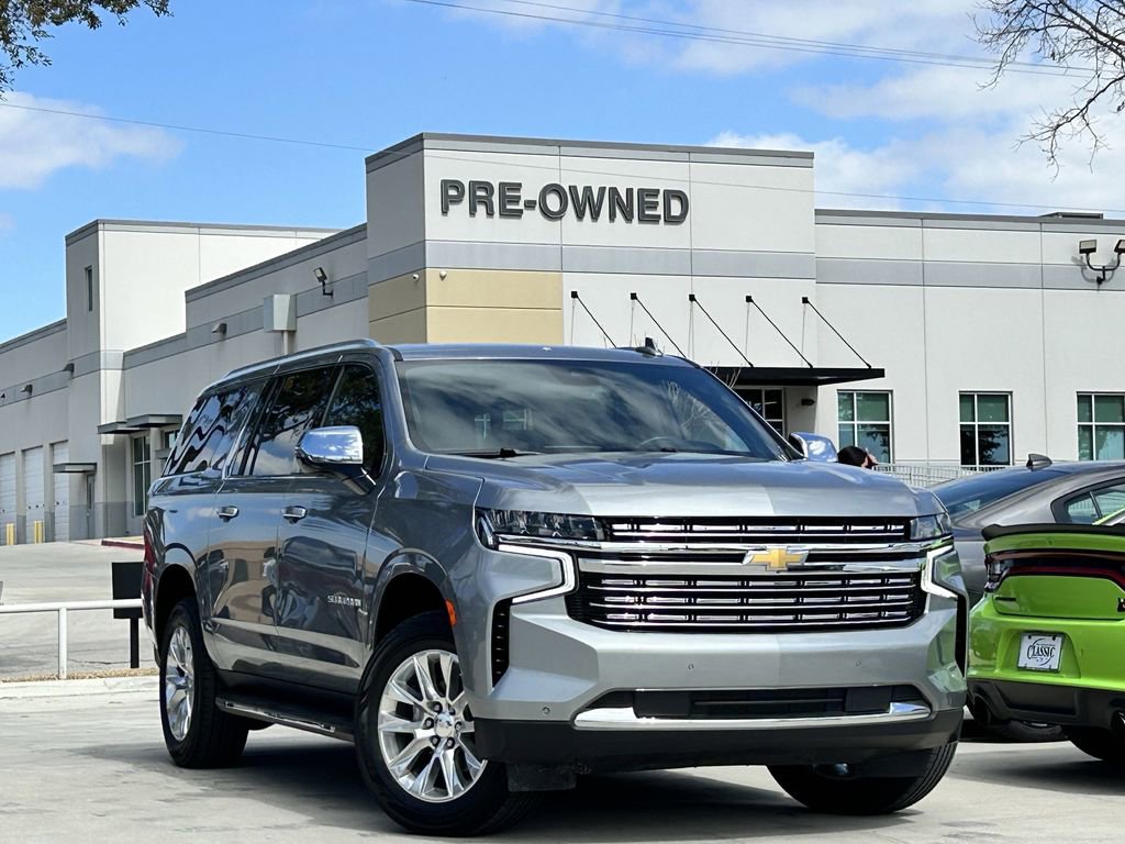 Used 2024 Chevrolet Suburban Premier image 2