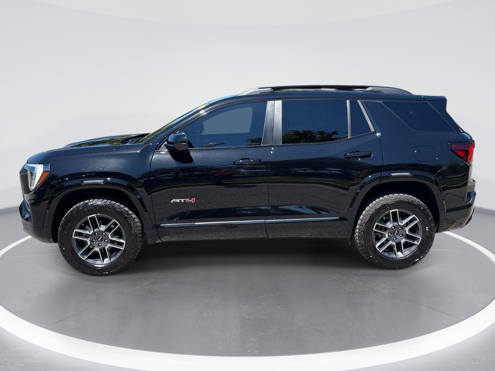 Used 2026 GMC Terrain AT4 w/ Convenience Package III AWD/4WD image 5