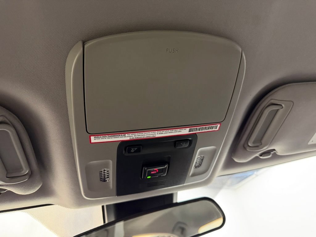 Used 2022 Toyota Camry SE FWD image 28