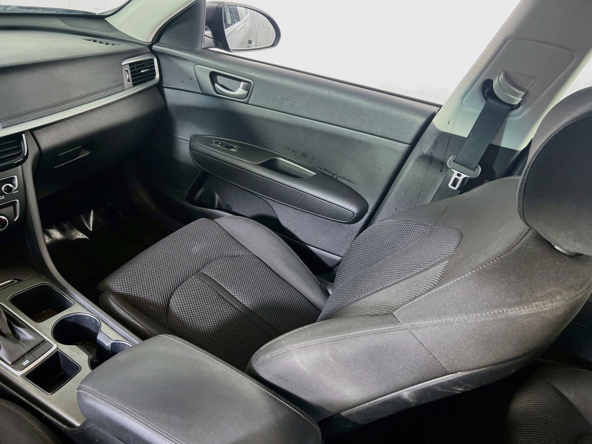Used 2020 Kia Optima LX FWD image 21