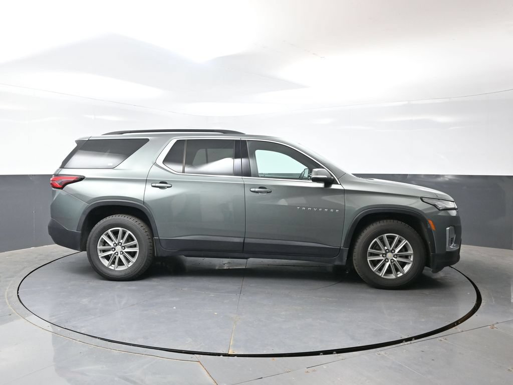 Used 2023 Chevrolet Traverse LT AWD/4WD image 2
