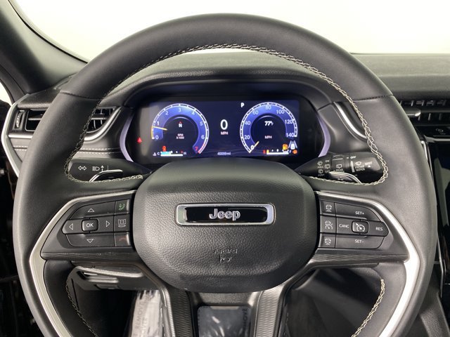 Used 2024 Jeep Grand Cherokee Altitude AWD/4WD image 21