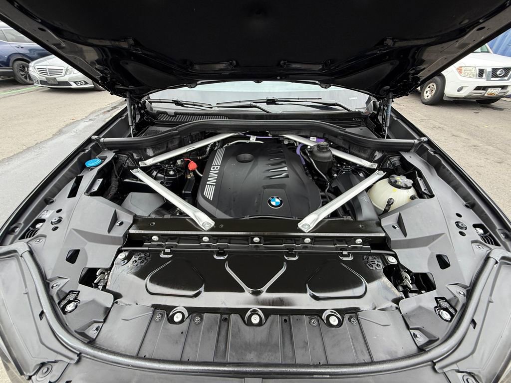 Used 2025 BMW X5 sDrive40i w/ Climate Comfort Package image 28