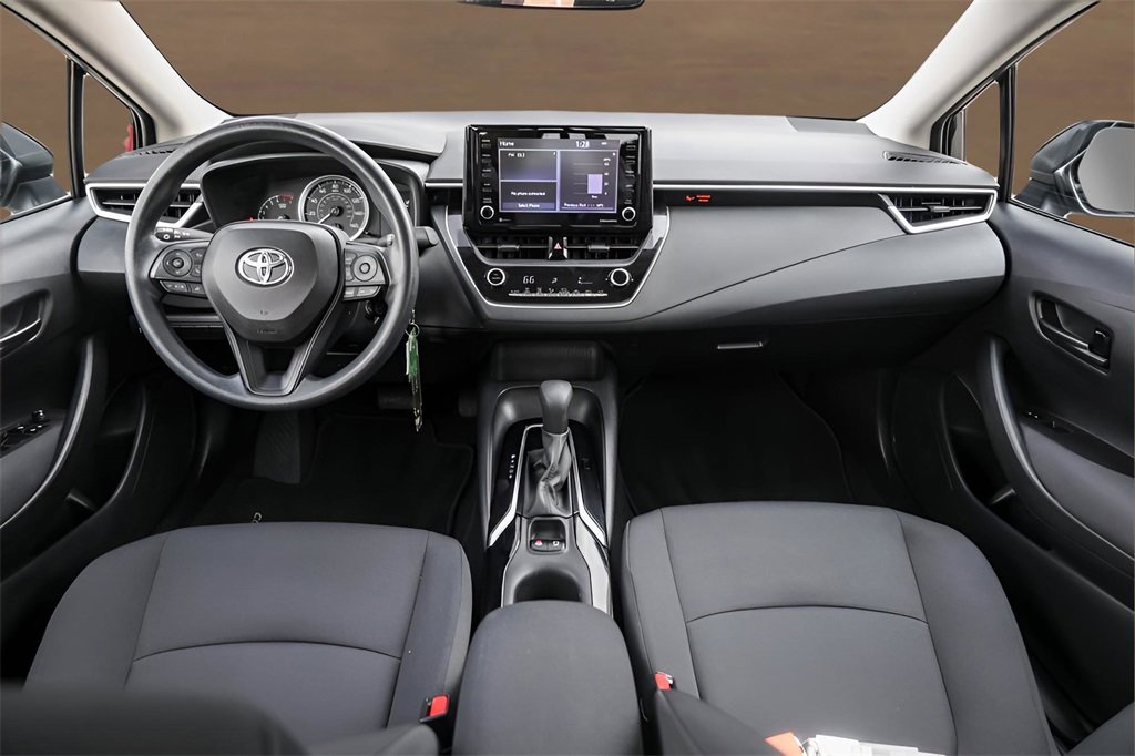 Used 2022 Toyota Corolla LE image 30