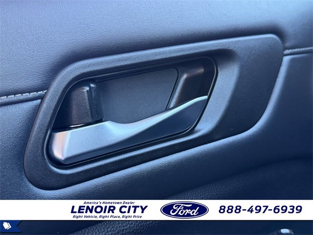 Used 2022 Nissan Pathfinder SV w/ SV Premium Package image 31