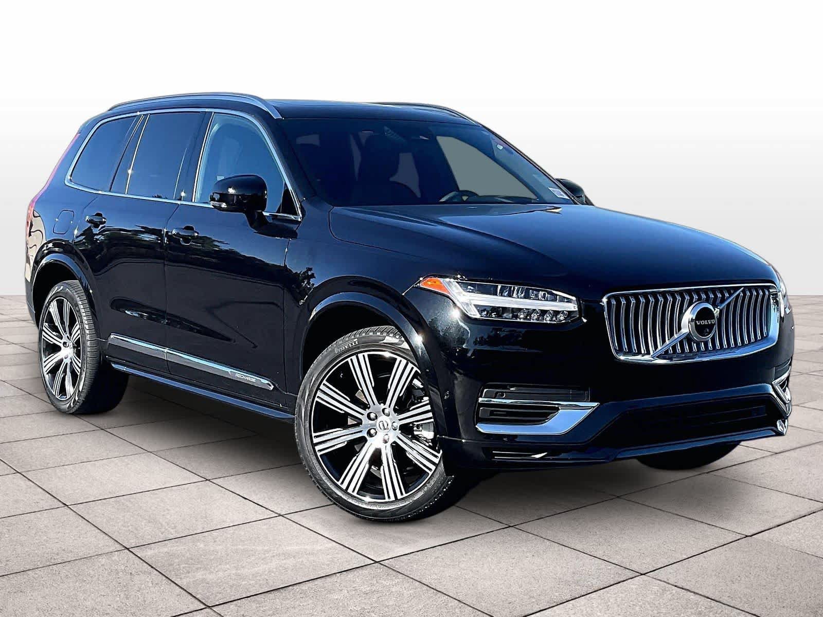 Used 2024 Volvo XC90 T8 Ultimate w/ Protection Package Premier AWD/4WD image 2