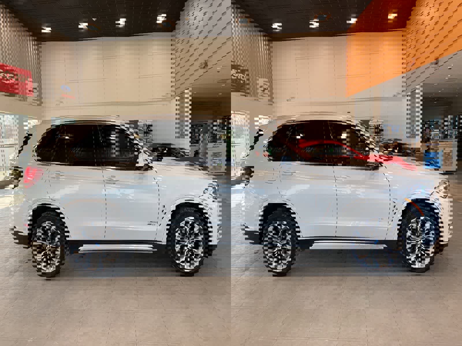 Used 2018 BMW X5 xDrive35i AWD/4WD image 6