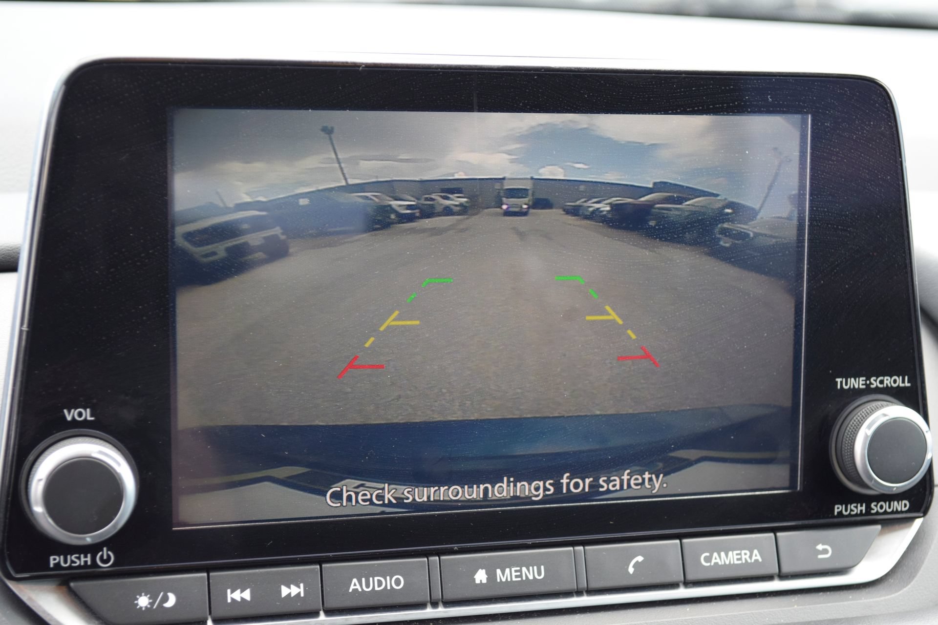 Used 2024 Nissan Rogue SV AWD/4WD image 13