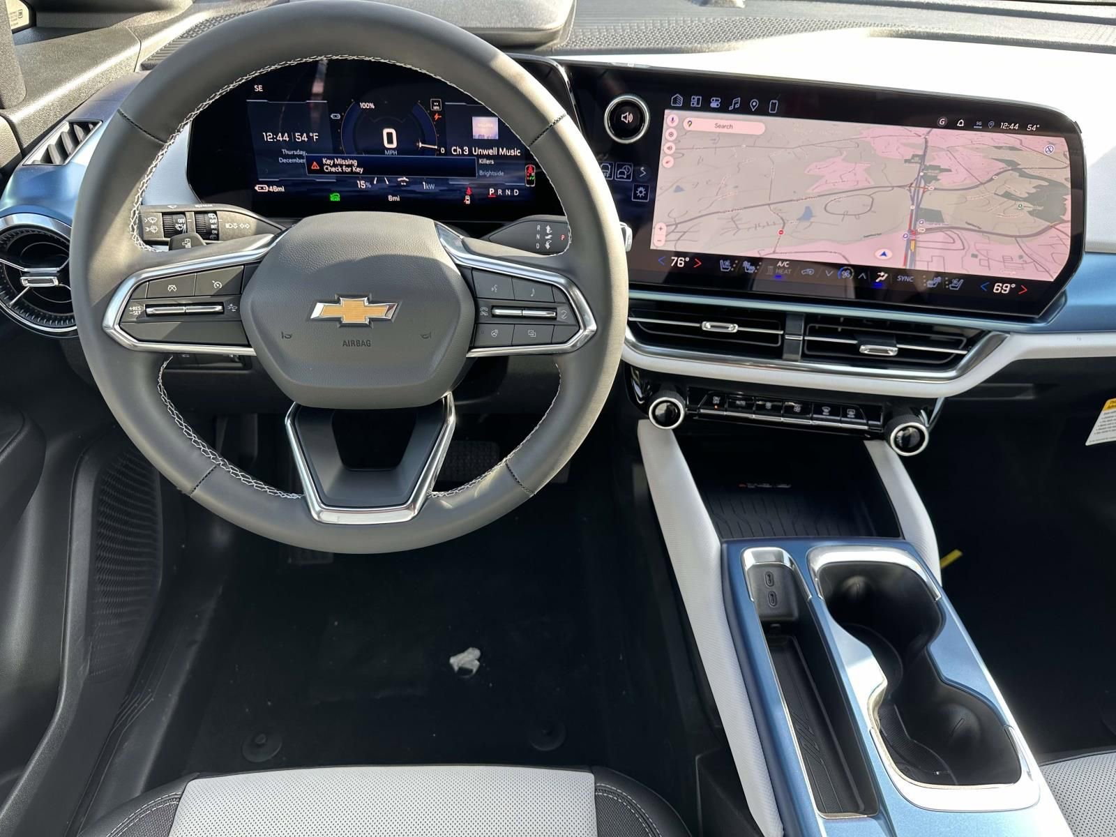 New 2026 Chevrolet Equinox EV LT w/ Convenience Package II image 8