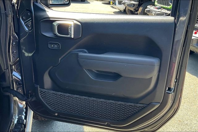 New 2025 Jeep Wrangler Unlimited Rubicon image 25