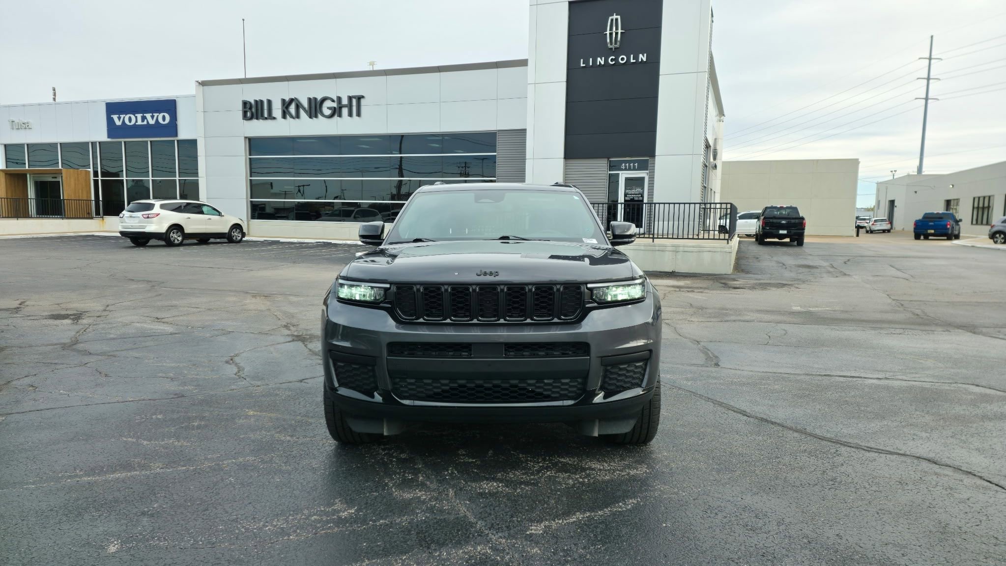 Used 2022 Jeep Grand Cherokee L Laredo image 10