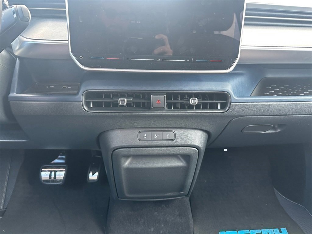 New 2025 Volkswagen ID. Buzz Pro S image 11