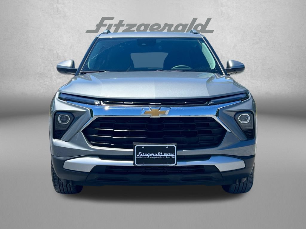 Used 2025 Chevrolet TrailBlazer LT AWD/4WD image 6