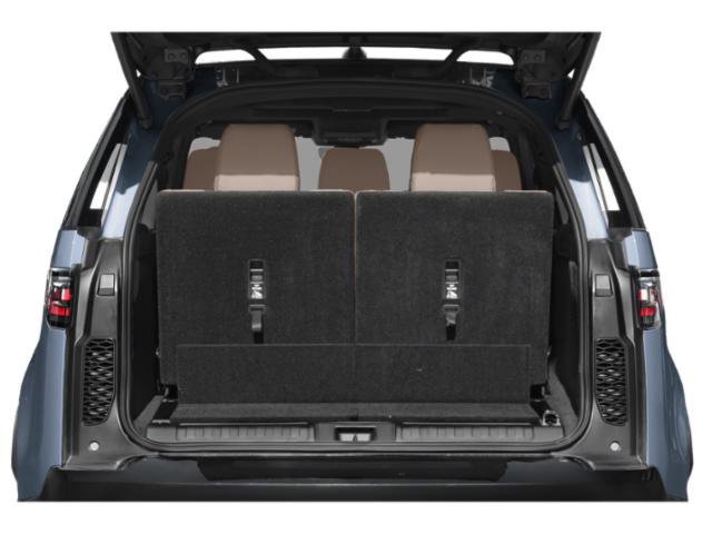 New 2026 Land Rover Discovery Limited Edition image 10
