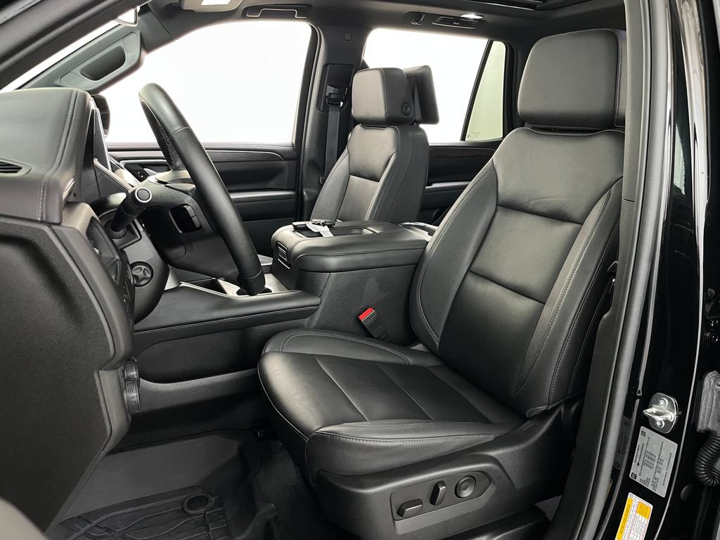 Used 2023 Chevrolet Tahoe LT w/ LT Signature Plus Package AWD/4WD image 31