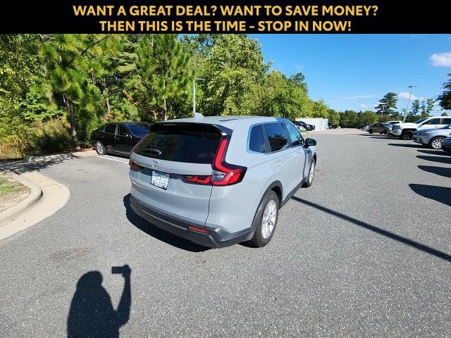 Used 2025 Honda CR-V EX-L image 12