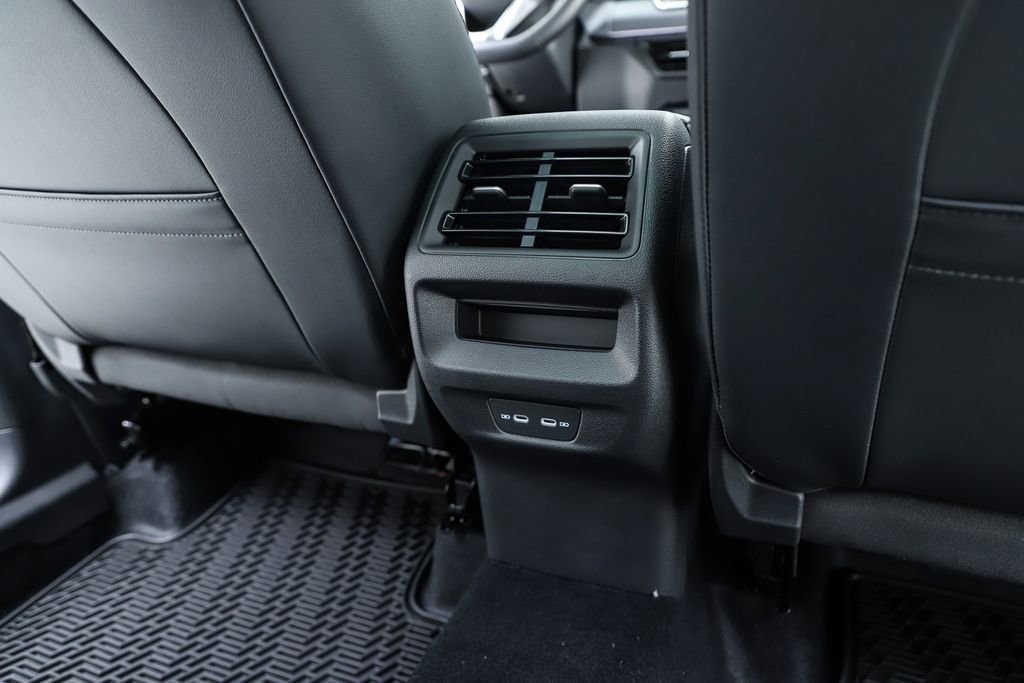 New 2026 Volkswagen Tiguan SE image 78