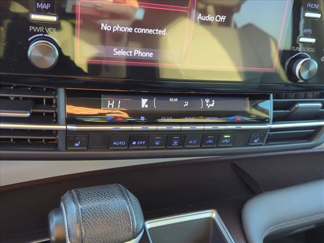 Used 2021 Toyota Sienna XLE AWD/4WD image 19