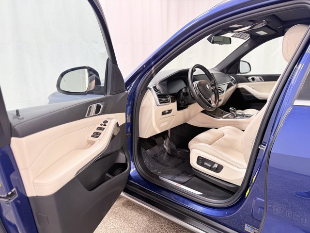 Used 2019 BMW X5 xDrive40i w/ Convenience Package AWD/4WD image 12
