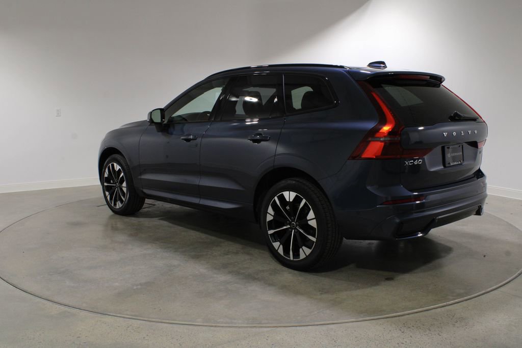 Used 2026 Volvo XC60 B5 Plus w/ Climate Package AWD/4WD image 3
