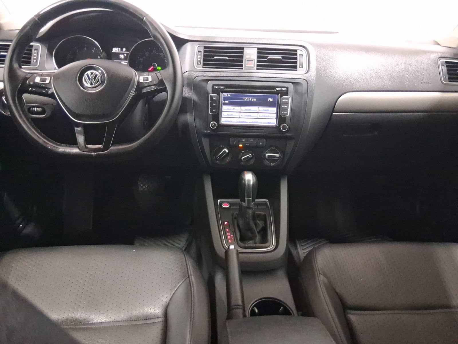 Used 2015 Volkswagen Jetta SE FWD image 14