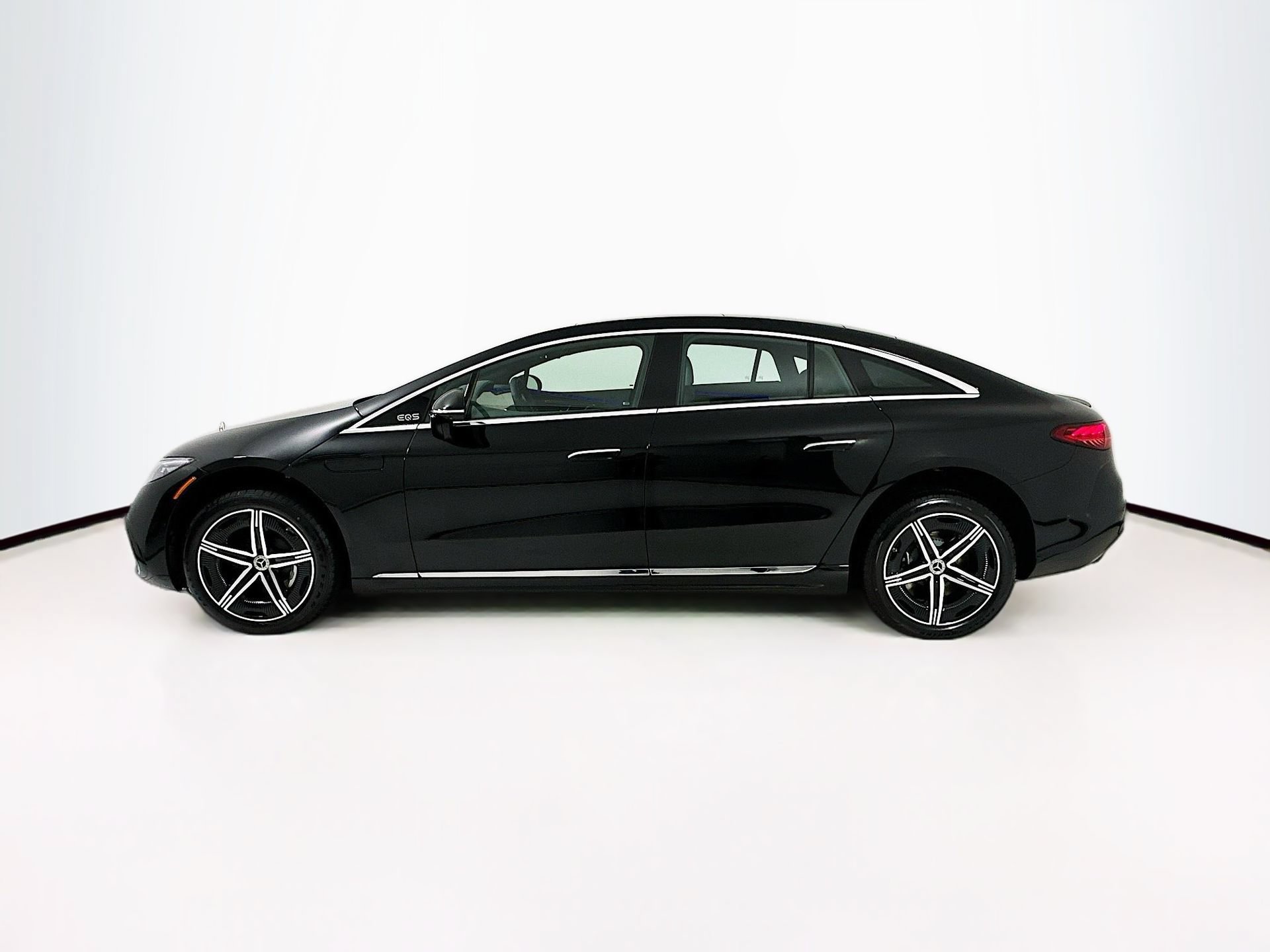 New 2026 Mercedes-Benz EQS 580 4MATIC Sedan image 5