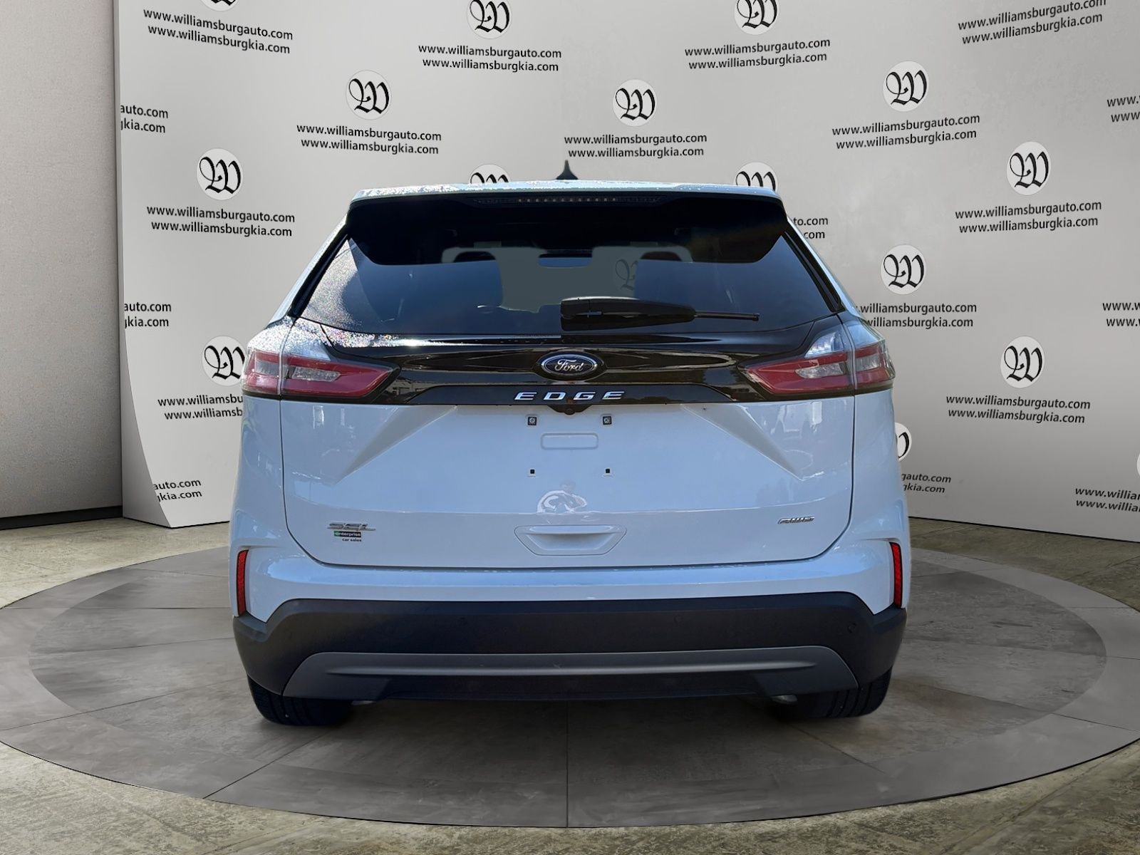 Used 2024 Ford Edge SEL AWD/4WD image 4