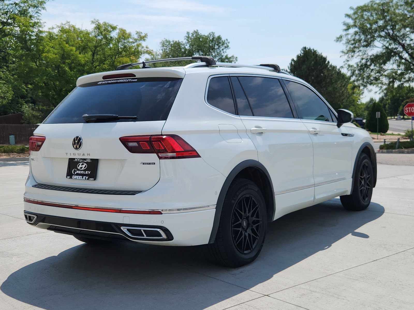 Used 2023 Volkswagen Tiguan SEL R-Line AWD/4WD image 5