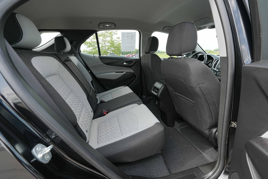 Used 2022 Chevrolet Equinox LS AWD/4WD image 24