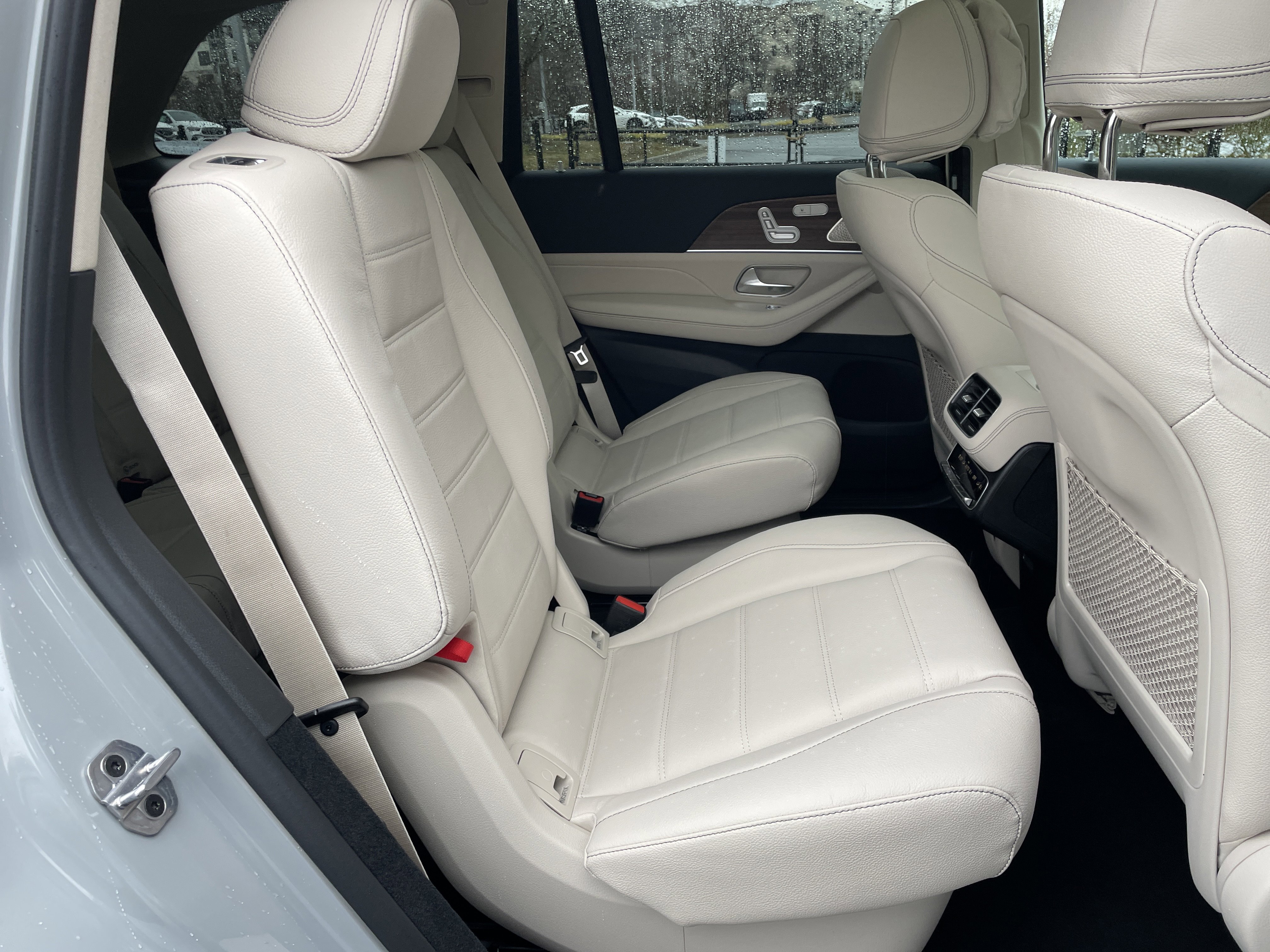 New 2026 Mercedes-Benz GLS 450 4MATIC image 43