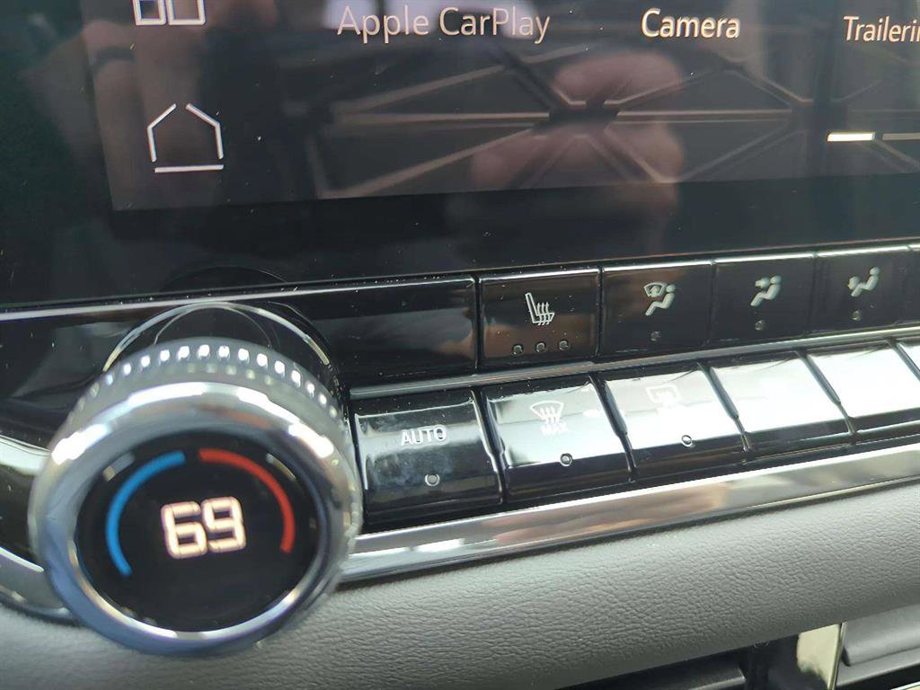 New 2026 GMC Canyon Elevation w/ Convenience Package image 12