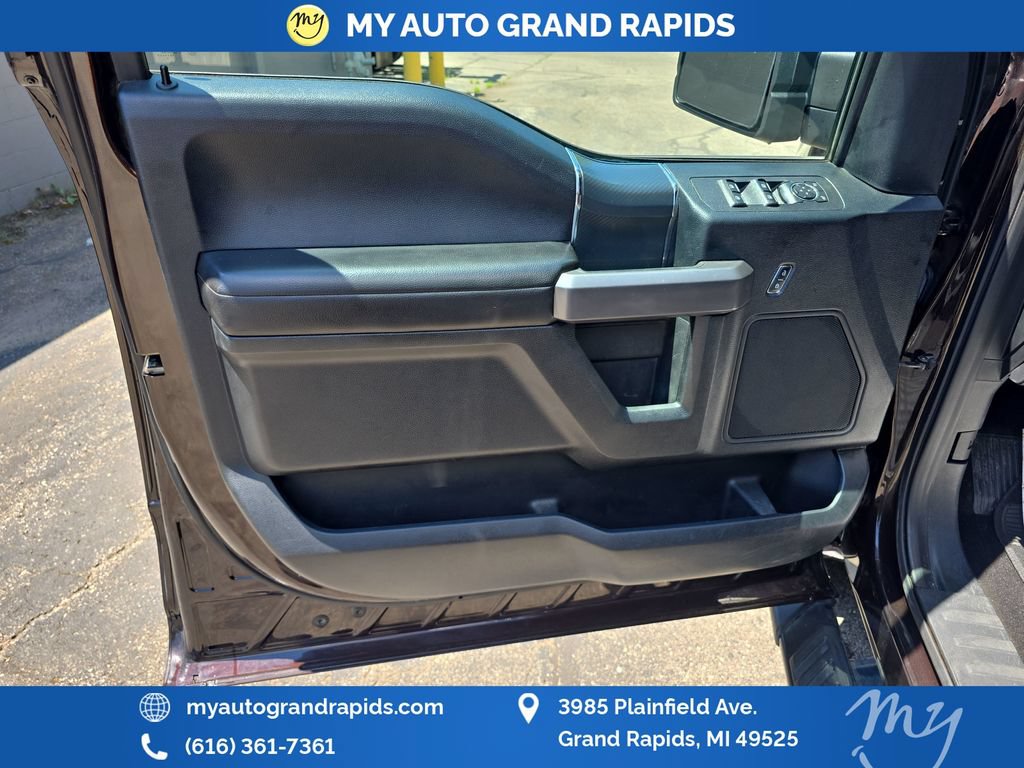 Used 2019 Ford F150 XLT w/ Equipment Group 302A Luxury AWD/4WD image 17