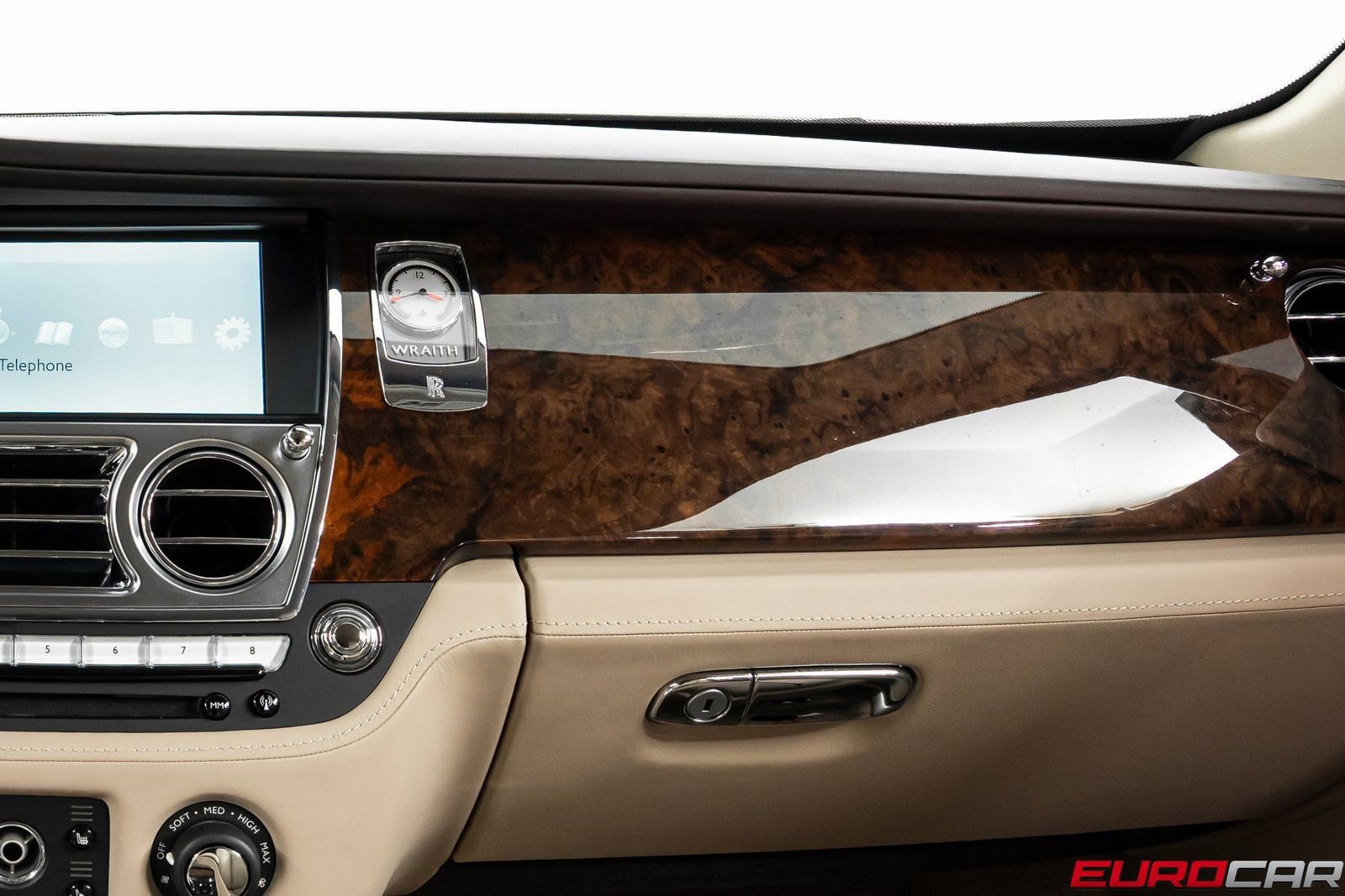 Used 2015 Rolls-Royce Wraith image 28