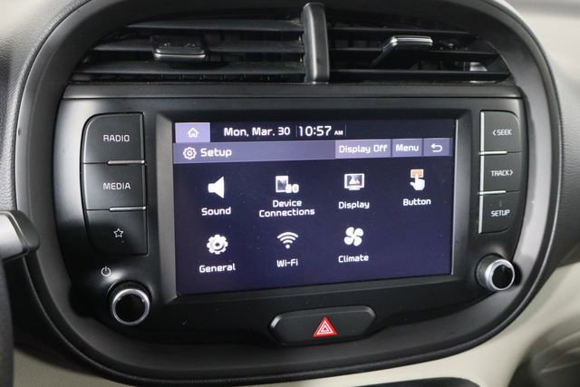 Used 2023 Kia Soul LX image 32
