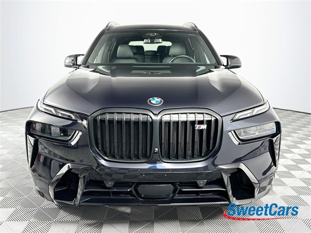 Used 2023 BMW X7 M60i w/ Executive Package image 2