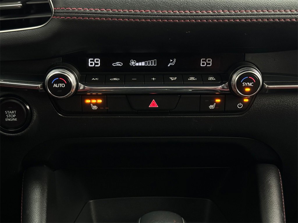 Used 2024 MAZDA MAZDA3 s image 18