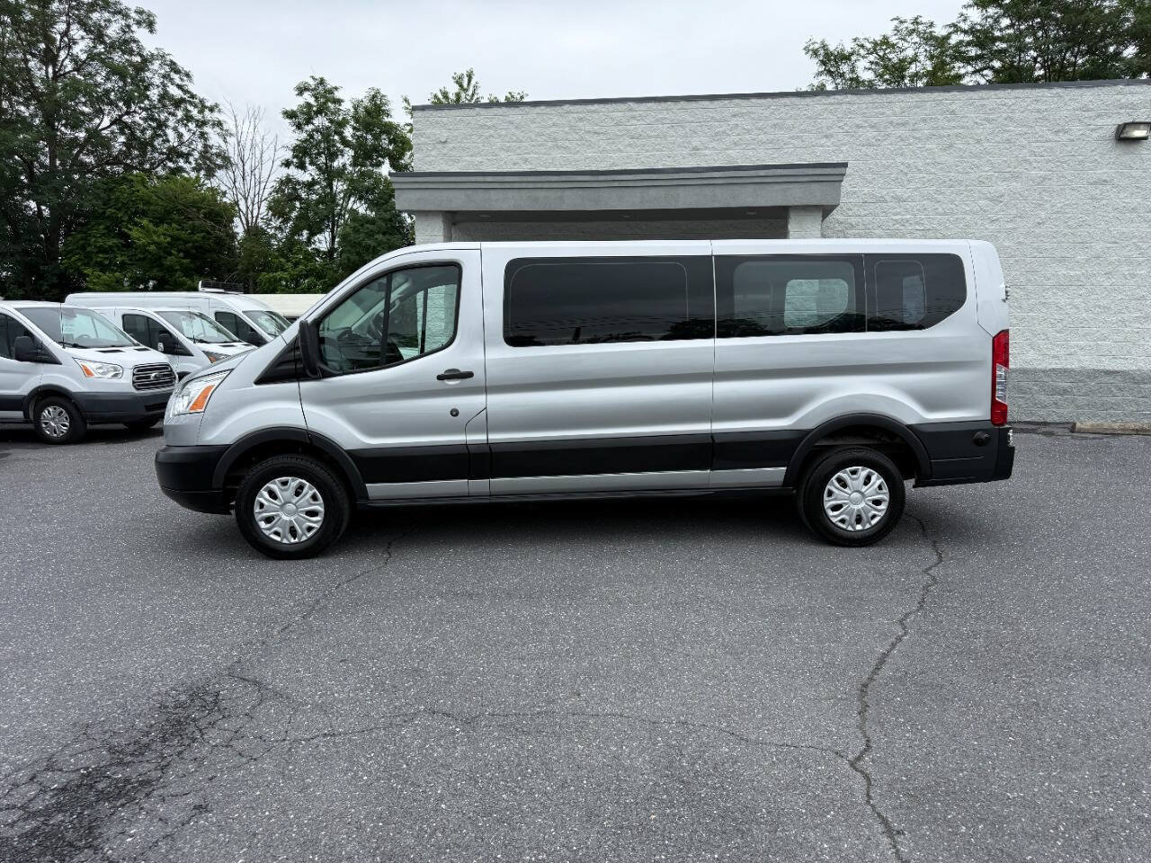 Used 2018 Ford Transit 350 XLT RWD image 30